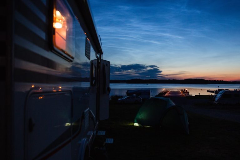 Embracing Nature: How Outdoor Travel Nurtures the Soul
